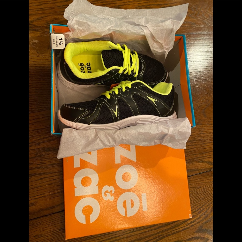New! Zoe & Zac Athletic Shoes w/Box!